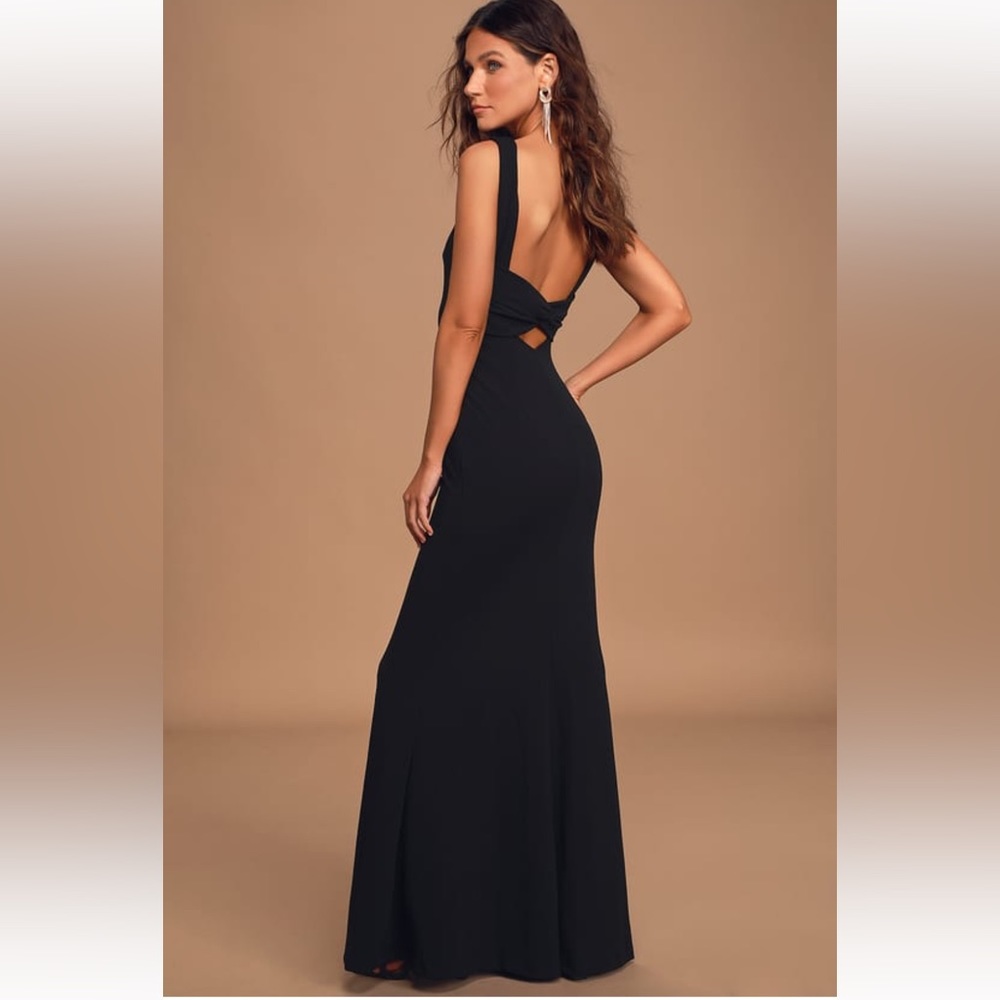 Floor length black dress I formal I black 🖤 I XS